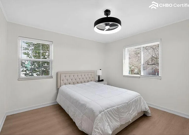 A flexible space that can serve as a third bedroom