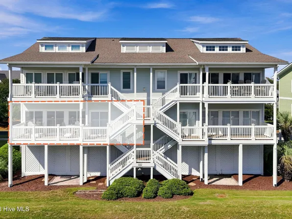 76 Foxfire Trace #76, Caswell Beach, NC 28465