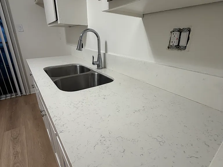Westwood Apartments — Photo 10