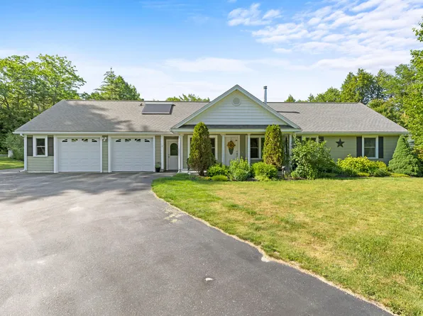 12 Natalie Lane, Windham, ME 04062