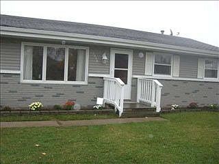 5th image of 2229 Garden Dr