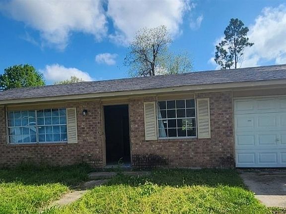 2nd image of 1522 Natchez Ln