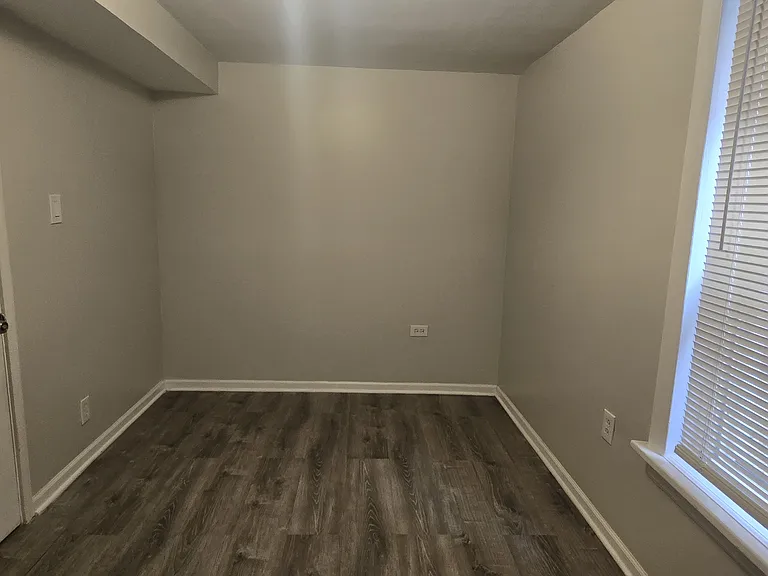 5143 N McVicker Ave #2 — Photo 8