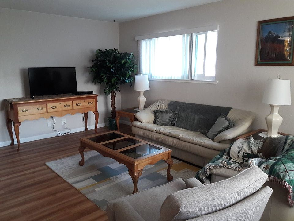 1st image of 11562 Quartz Dr #4