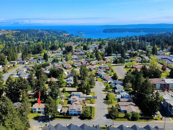 3677 Country Club Dr, Nanaimo, BC V9T 1T8