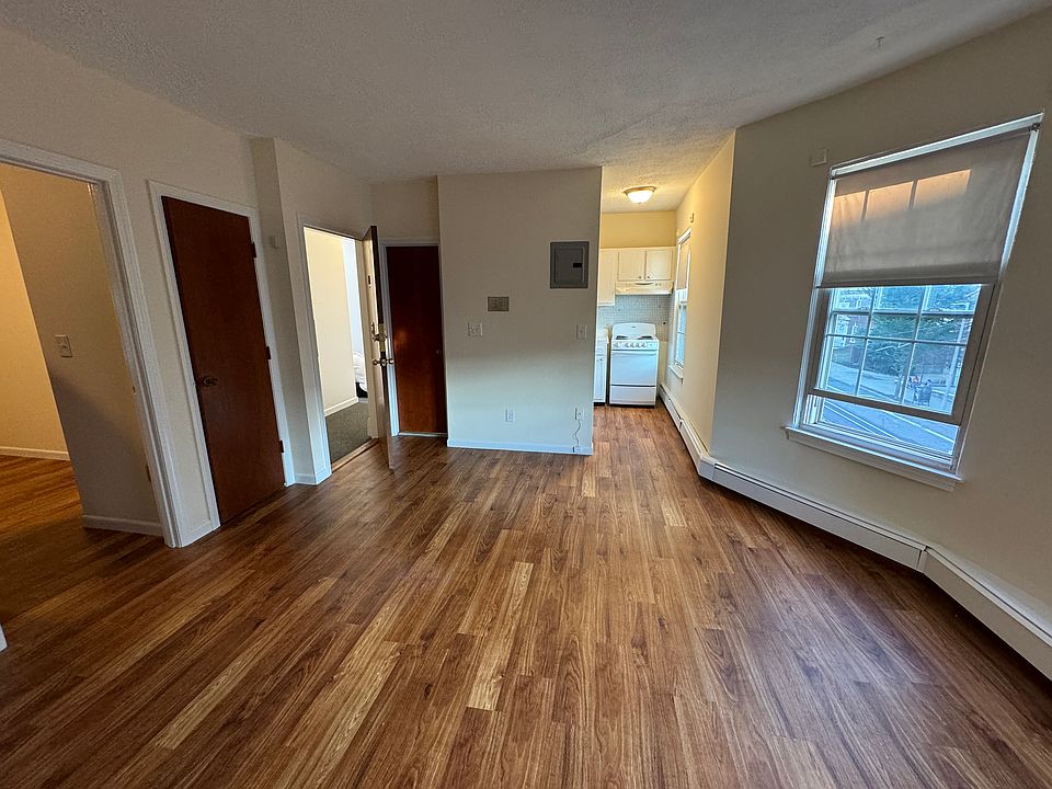 1st image of 70 S Huntington Ave APT 21