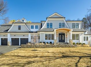 19 Fiske Rd, Lexington, MA 02420