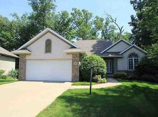135 E Dovetail Dr, Coralville, IA 52241