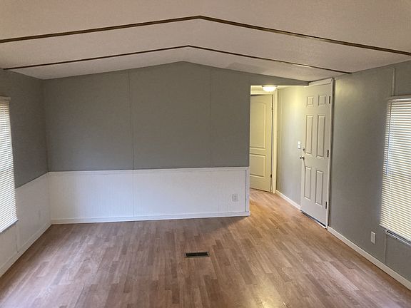 2nd image of 530 Reynolds Dr #94