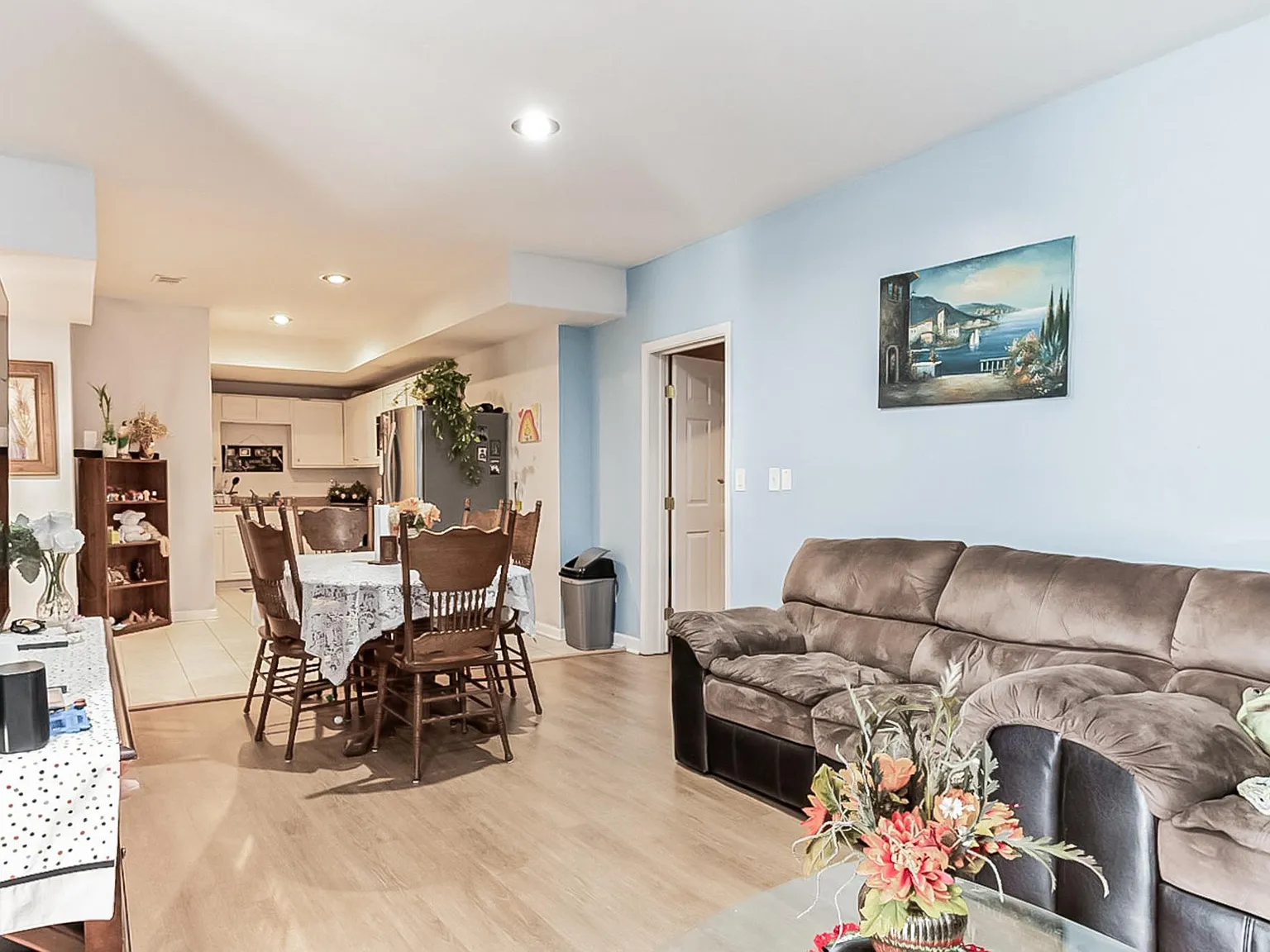 505 Maple Crest Dr — Photo 3