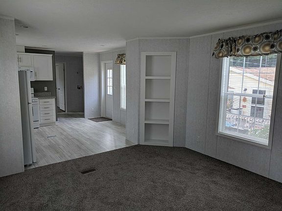 5th image of 419 Sand Gate Dr