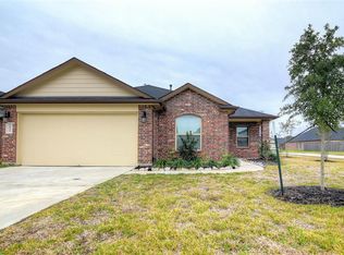 1831 Bravos Manor Ln, Fresno, TX 77545