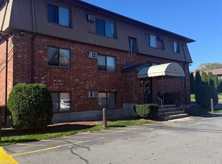 45 Log Street #1H, Manchester, NH 03102