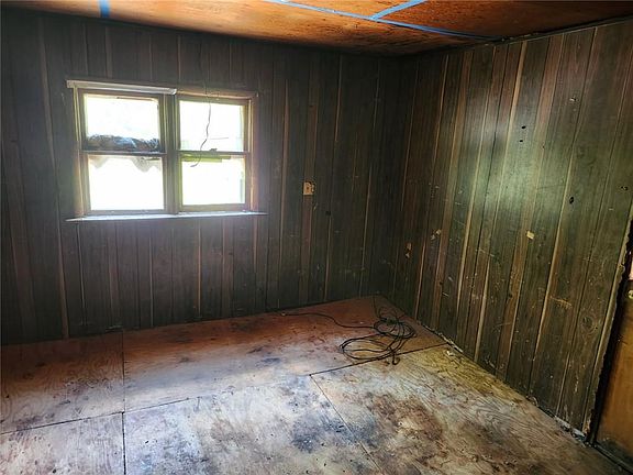5th image of 2805 N Tremont St