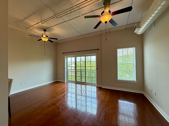 Living/ Dining/ Open Floor Plan