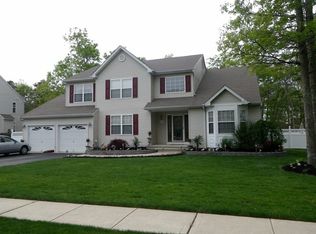 136 Heatherington Ct, Lanoka Harbor, NJ 08734