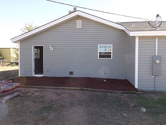 4th image of 30 Suzy Ann St
