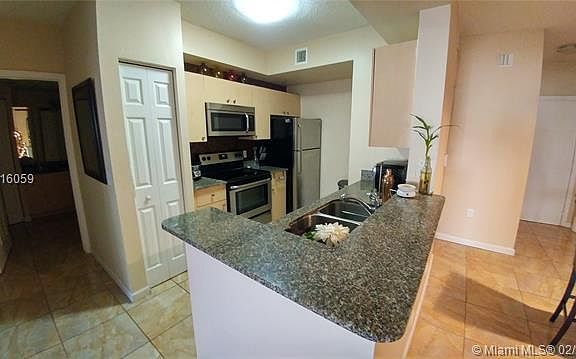 4th image of 2421 Centergate Dr APT 103