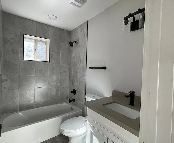 2726 E Culver St #B — Photo 64