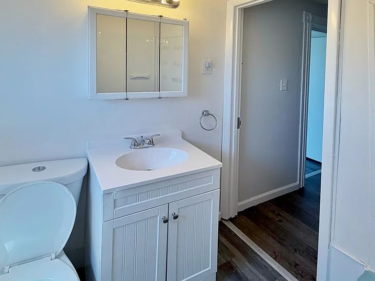 1129 Butler Street — Photo 11