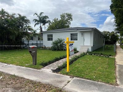 702 E 37th St, Hialeah, FL, 33013