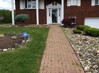 207 Meadow Dr, Elizabeth, PA