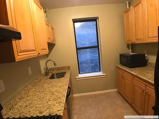 Rented by Sovereign Associates | media 8