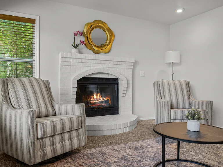 1528 E Falconrim Ct — Photo 35