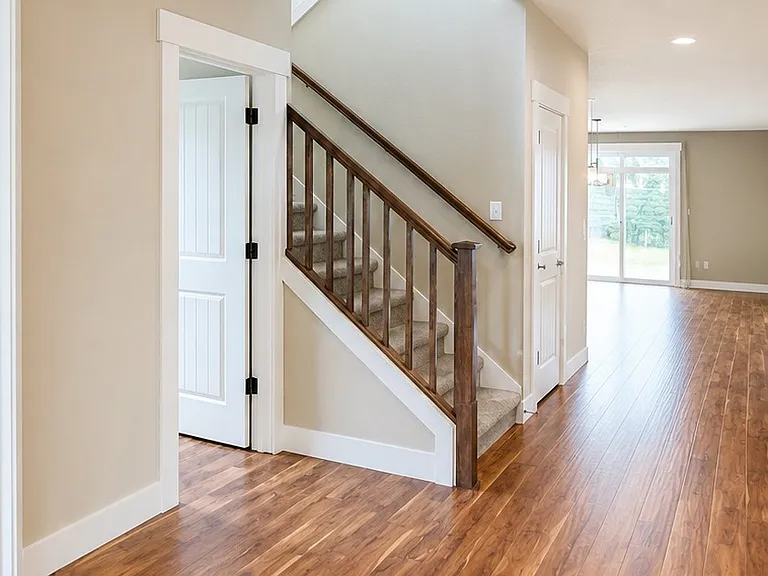 22872 SW Lincoln St — Photo 14