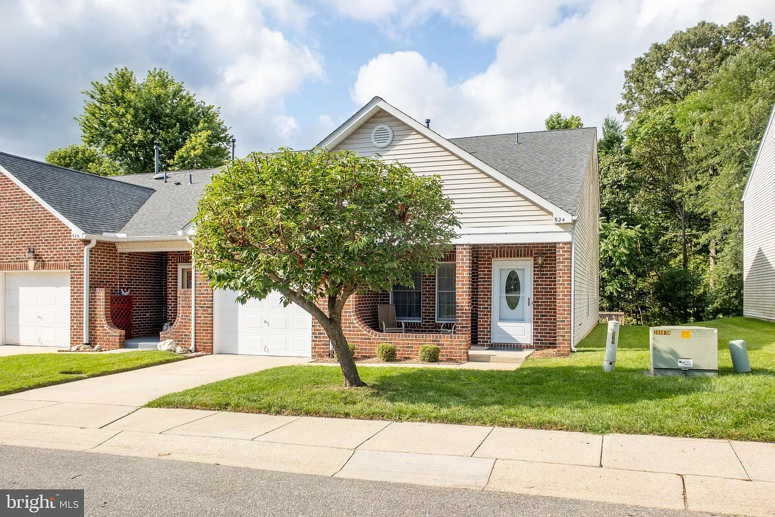 924 Perry Landing Ct photo 1