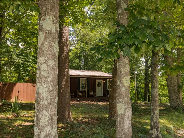 342 Twin Oaks Rd, Wellington, KY 40387