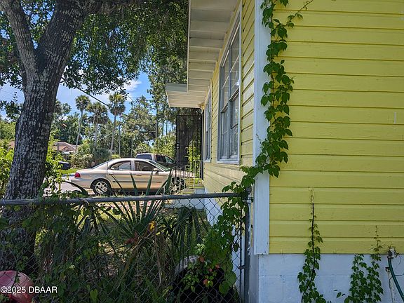 3rd image of 534 Pine St