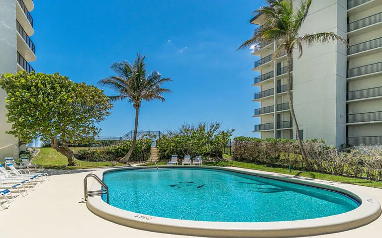 5420 N Ocean Dr #1703 — Photo 29