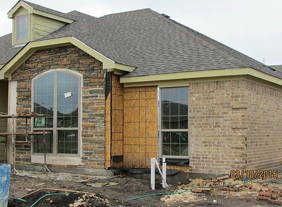 5th image of 331 Hacienda Dr
