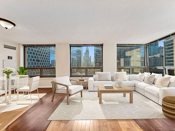 3rd image of 440 N Wabash Ave #1300
