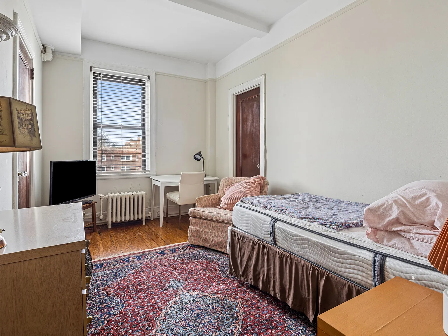 2 bed, 1325 sqft, $950 — Photo 3