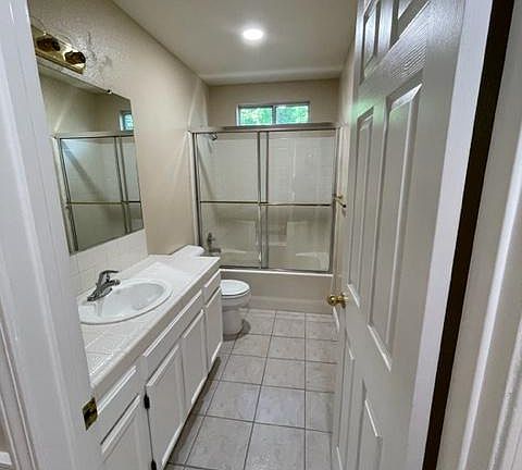 5th image of 9923 N Meridian Ave