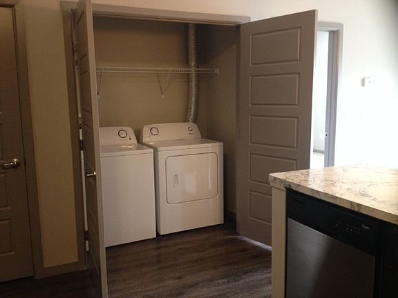 2nd image of 4128 Palmer Park Cir W APT 206