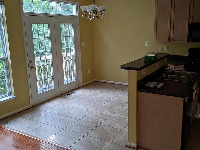 8544 Wyngate Manor Ct — Photo 3