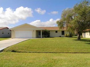 436 NW Ravenswood Ln, Pt Saint Lucie, FL 34953