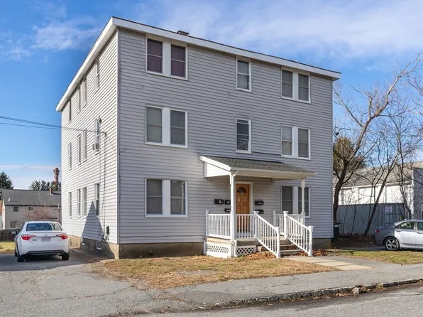 22 5th Ave, Taunton, MA 02780