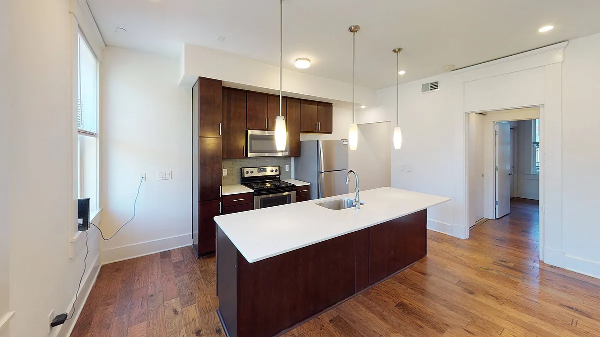 Floor plan 1812 Race St 303