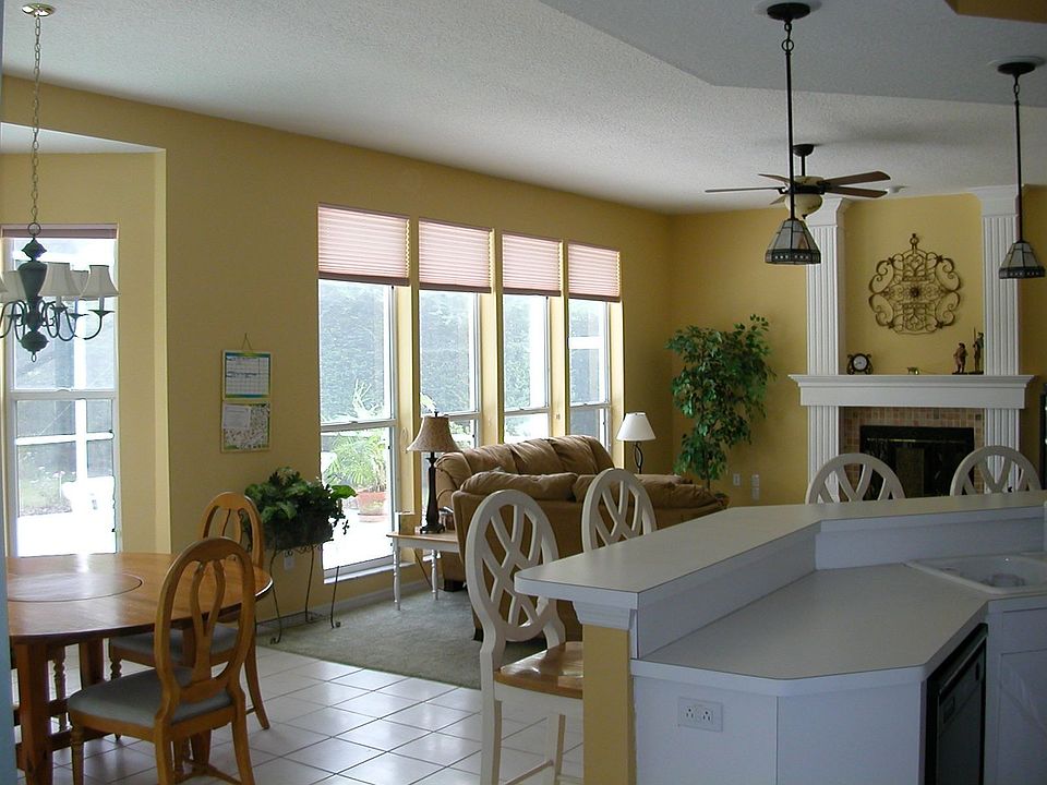 2nd image of 19212 Eastbrook Dr