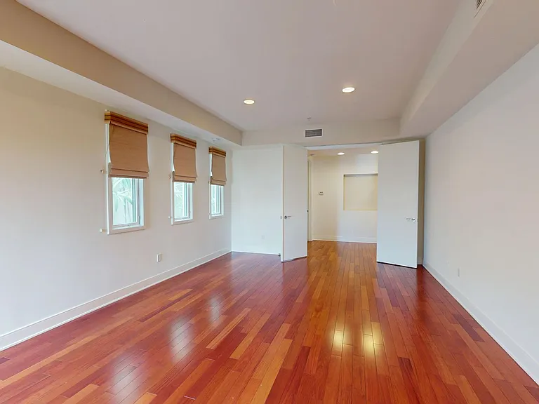 141 Orange Ave #306 — Photo 11