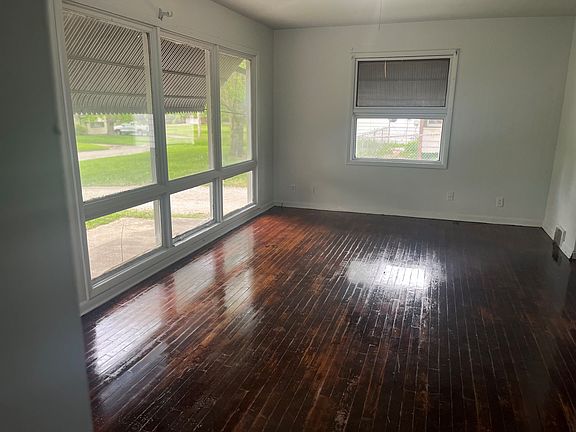 5th image of 226 Tennessee Ave