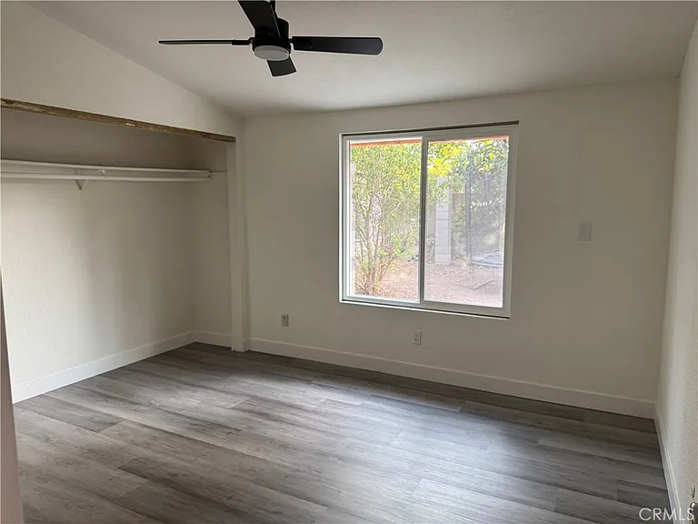2128 W Larkspur Dr — Photo 12
