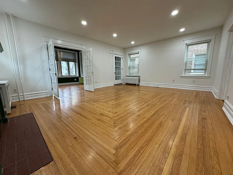2201 W Gordon St — Photo 7