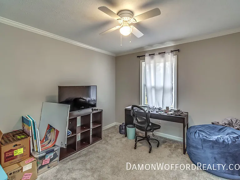 103 Live Oak Ln — Photo 24