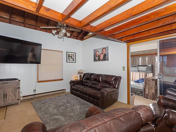 5th image of 28031 W Cove Dr