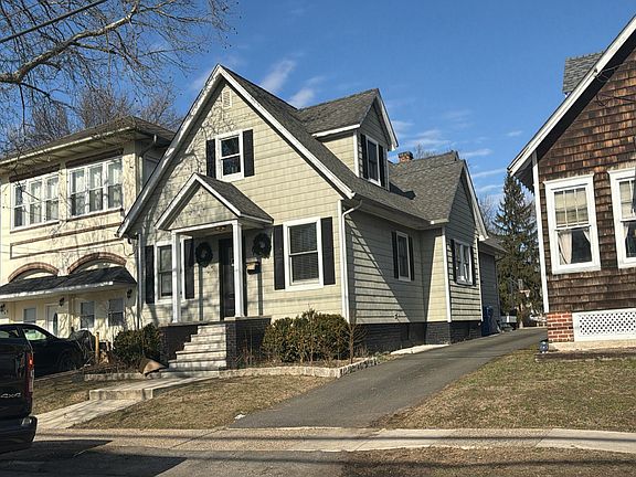 2nd image of 9 N Lenola Rd